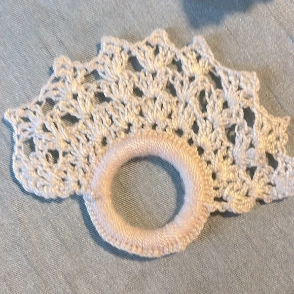 Gorgeous Vintage Crochet Set - Picture 12 of 16